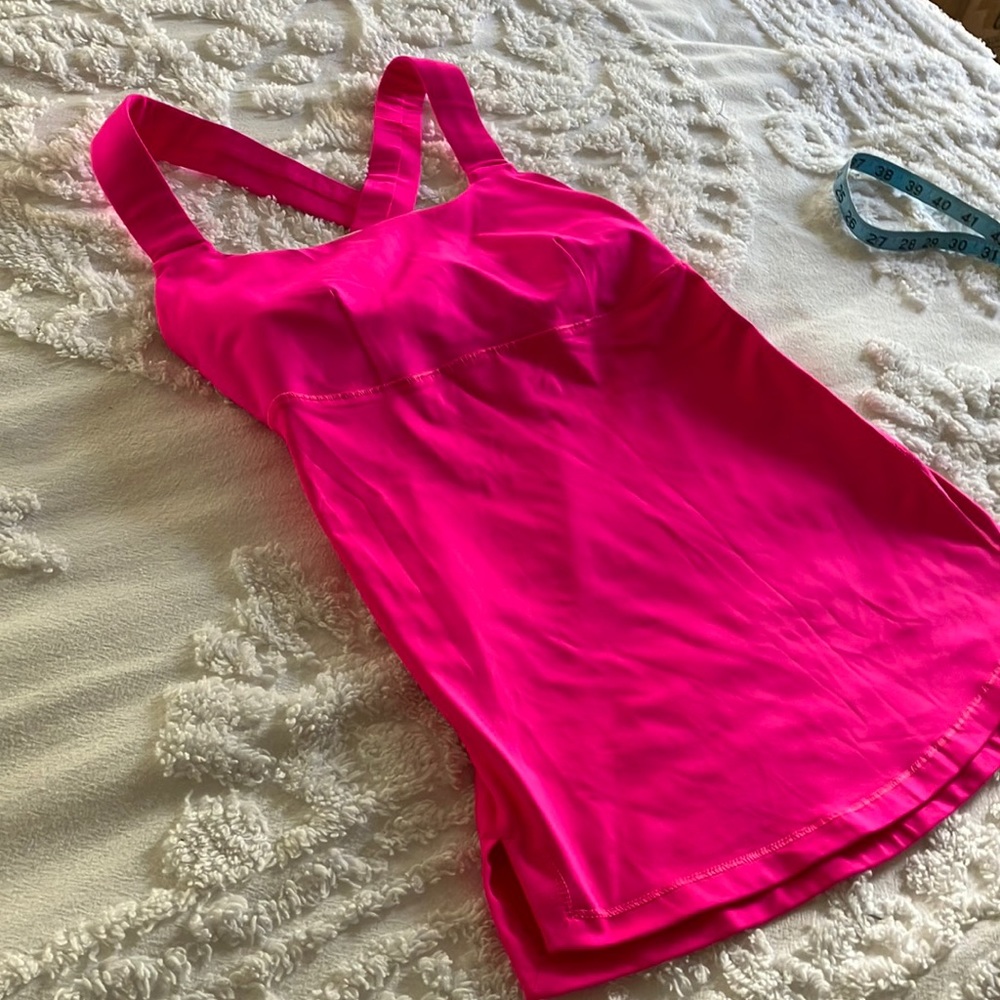Lululemon tank